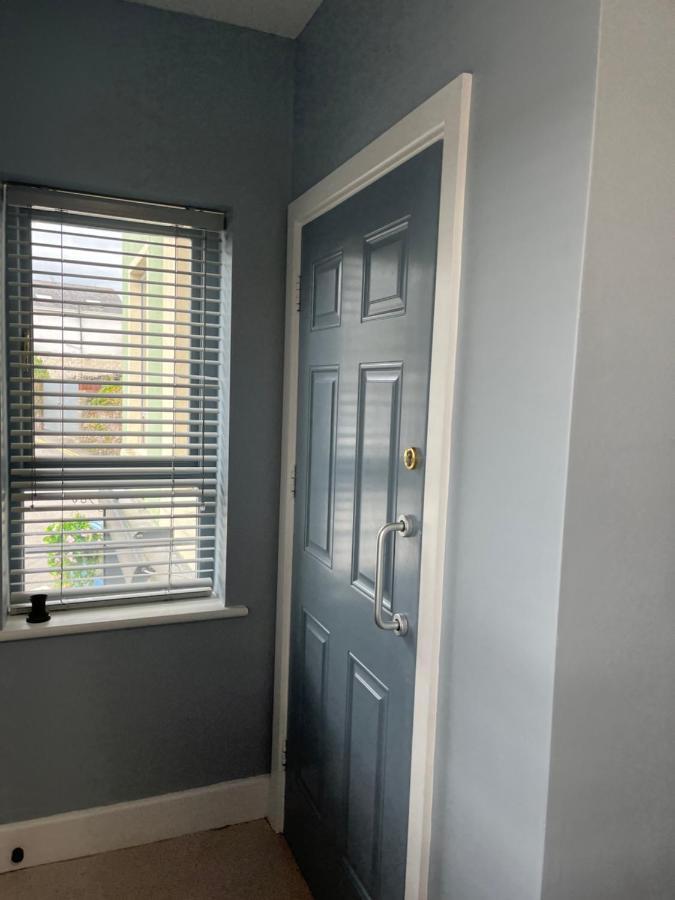 2 Bedroom Apartment Central Town Location Enniscorthy Exterior foto